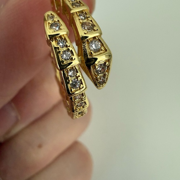 🆕 Luxury Snake Clip-on Earrings for Women Zircon
18K Gold Plated - Picture 6 of 8